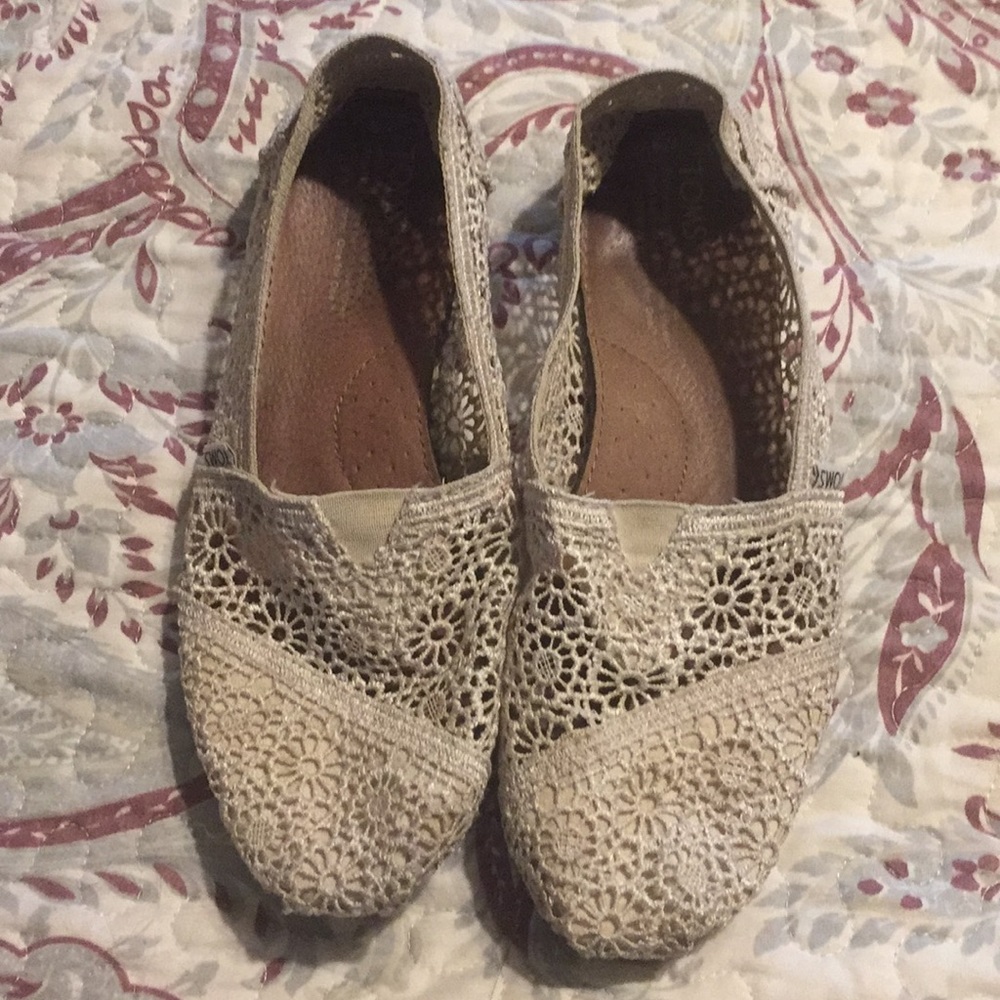 Toms lace flats
